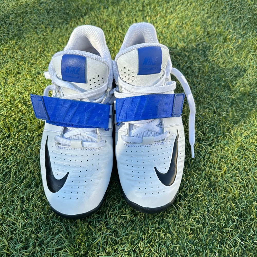 Nike lifting shoes